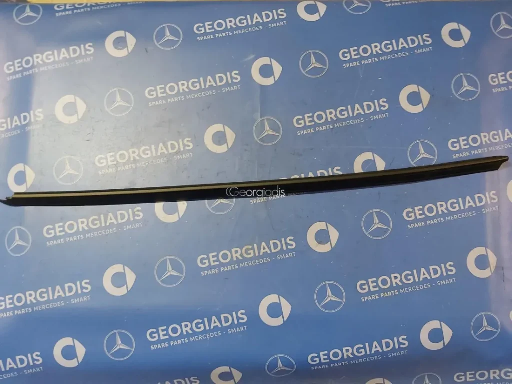 MERCEDES ΕΣΩΤΕΡΙΚΟ ΚΑΛΥΜΜΑ ΜΑΡΣΠΙΕ ΔΕΞΙ (PROTECTIVE STRIP) SLK-CLASS (R170)