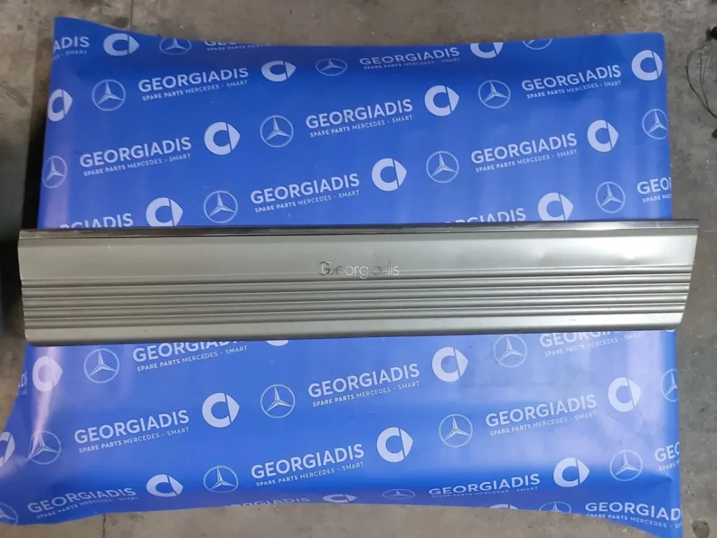 MERCEDES ΦΑΣΑ ΔΕΞΙΑΣ ΠΟΡΤΑΣ (TRIM STRIP) S-CLASS (W126) COUPE Π.Μ