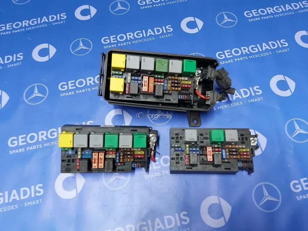 MERCEDES ΑΣΦΑΛΕΙΟΘΗΚΗ ΕΜΠΡΟΣ (FUSE BOX) ML-CLASS (W164),R-CLASS (W251),GL-CLASS (X164)