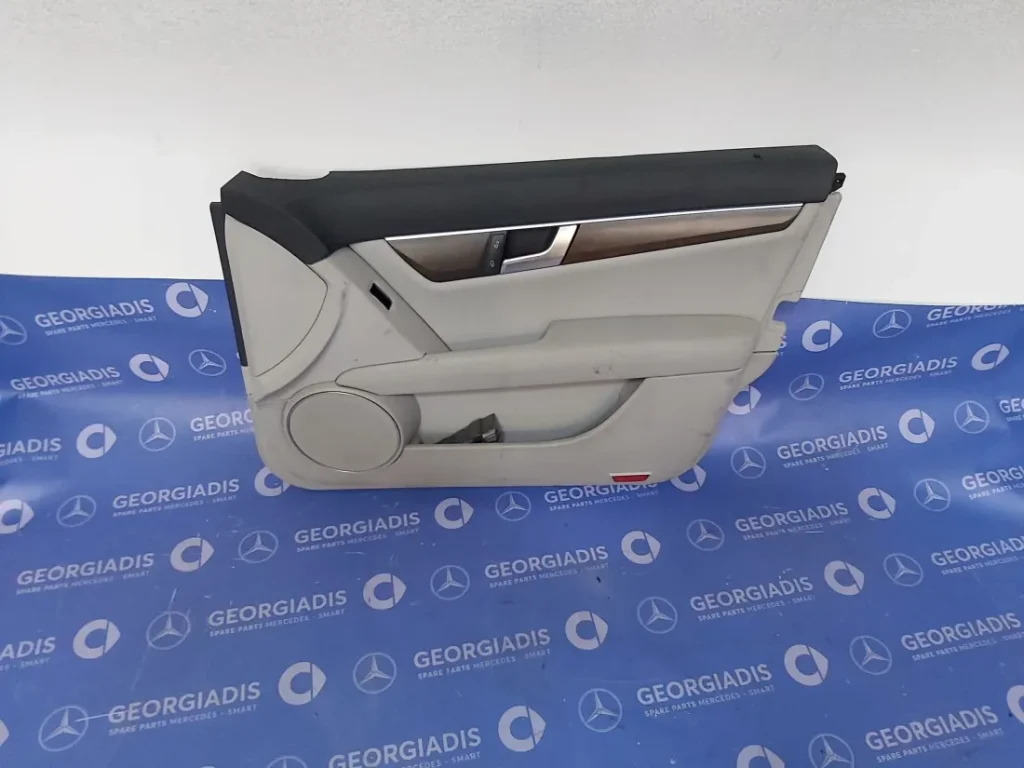 MERCEDES ΤΑΠΕΤΣΑΡΙΑ ΠΟΡΤΑΣ ΕΜΠΡΟΣ ΔΕΞΙΑ (DOOR PANEL LINING) C-CLASS (W204)