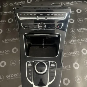 ΚΕΝΤΡΙΚΗ ΚΟΝΣΟΛΑ / STOWAGE COMPARTMENT W213