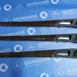 MERCEDES ΔΙΑΚΟΣΜΗΤΙΚΟ ΤΑΠΕΤΣΑΡΙΑΣ ΠΙΣΩ ΑΡΙΣΤΕΡΗΣ ΠΟΡΤΑΣ (TRIM STRIP) C-CLASS (W203)