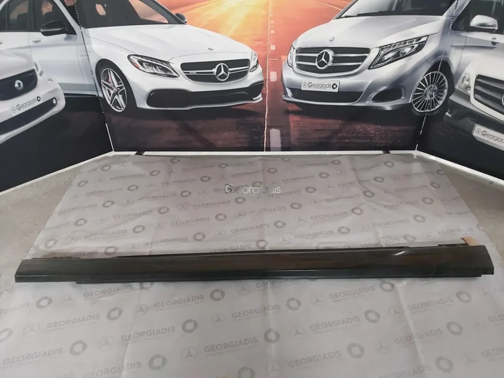 MERCEDES ΚΑΛΥΜΜΑ ΜΑΡΣΠΙΕ ΔΕΞΙΑ (SIDE PANEL) E-CLASS (W212)