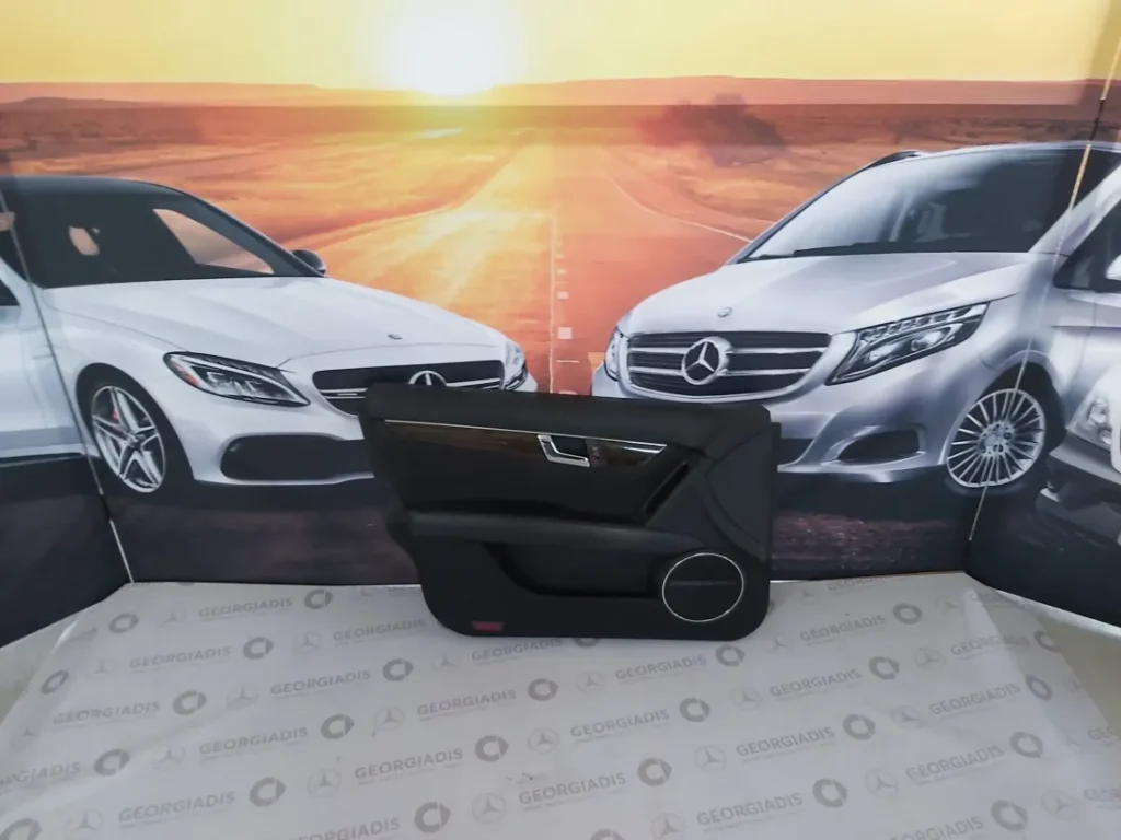 MERCEDES ΤΑΠΕΤΣΑΡΙΑ ΠΟΡΤΑΣ ΕΜΠΡΟΣ ΑΡΙΣΤΕΡΗ (DOOR PANEL) C-CLASS (W204)