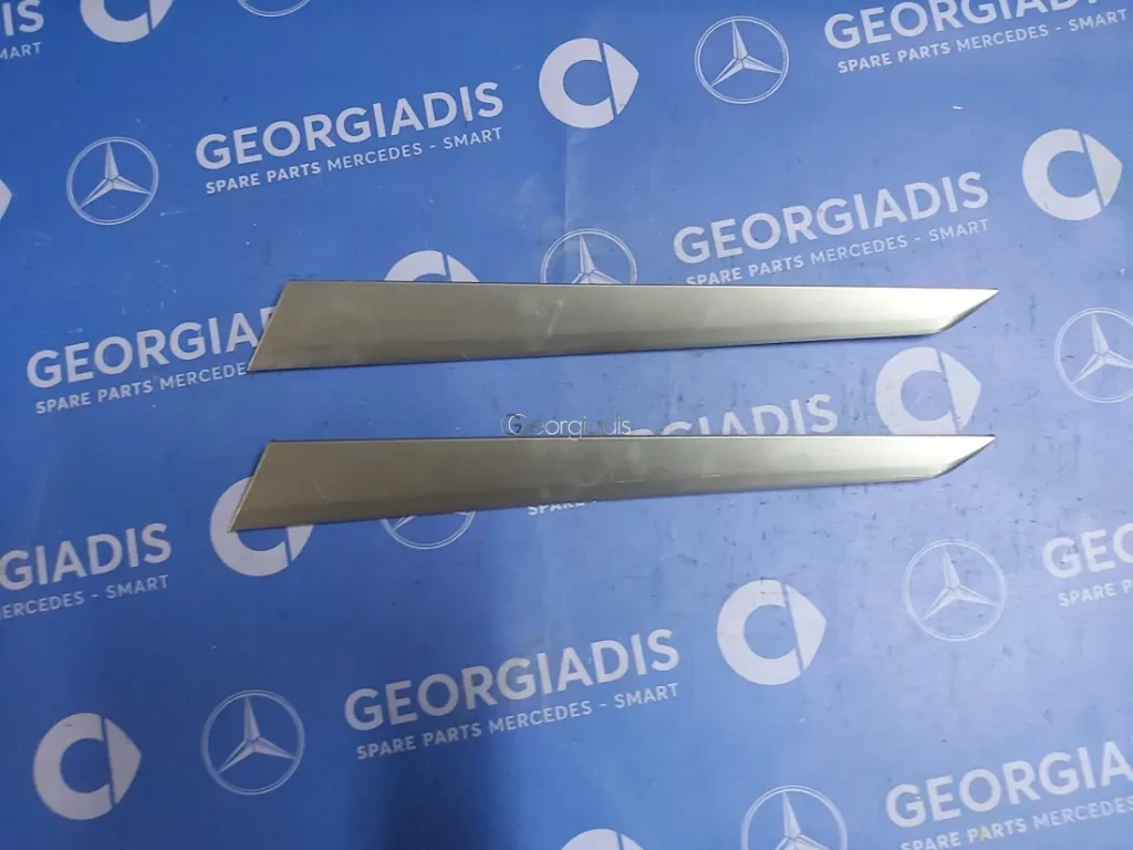 MERCEDES ΔΙΑΚΟΣΜΗΤΙΚΟ ΤΑΠΕΤΣΑΡΙΑΣ ΠΙΣΩ ΔΕΞΙΑΣ ΠΟΡΤΑΣ (TRIM STRIP) C-CLASS (W204)