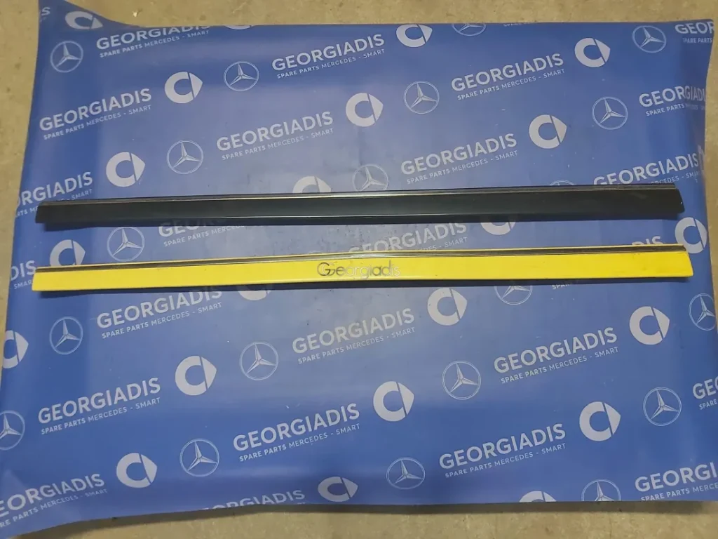 MERCEDES ΦΑΣΑ ΕΜΠΡΟΣ ΔΕΞΙΑΣ ΠΟΡΤΑΣ (DOOR STRIP) E-CLASS (W211)