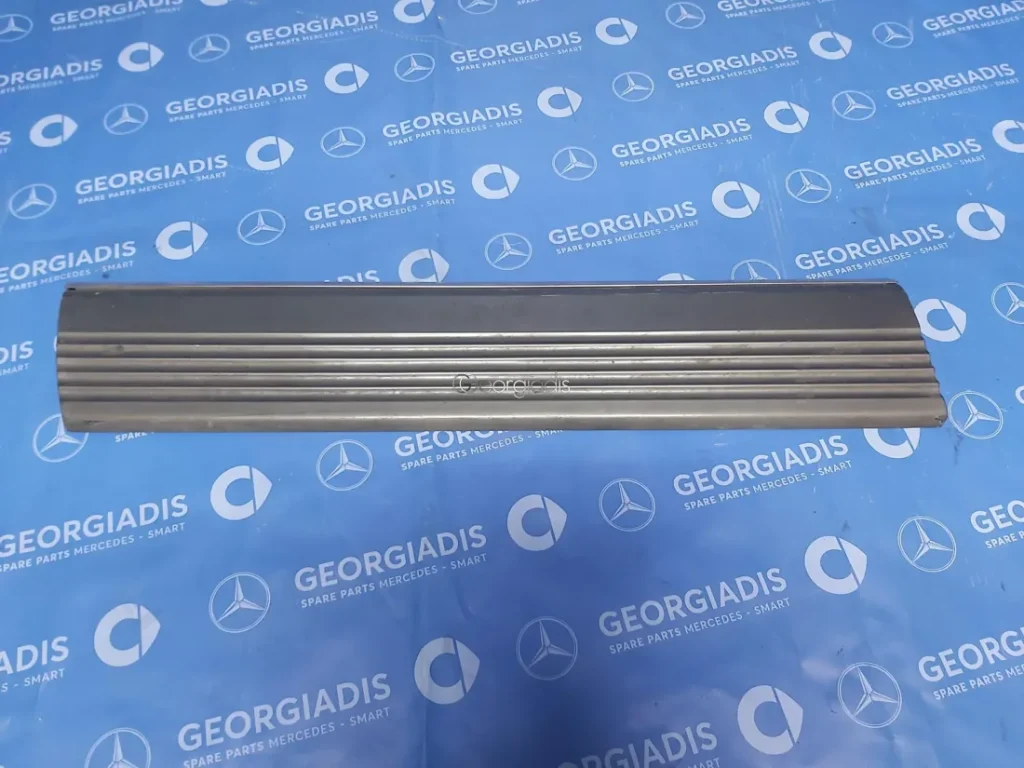 MERCEDES ΦΑΣΑ ΕΜΠΡΟΣ ΑΡΙΣΤΕΡΗΣ ΠΟΡΤΑΣ (TRIM STRIP) S-CLASS (W126)