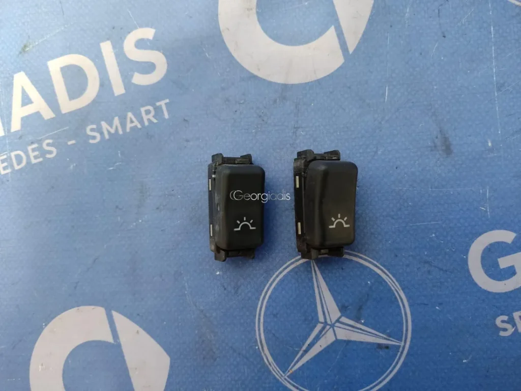 MERCEDES ΔΙΑΚΟΠΤΗΣ ΕΣΩΤΕΡΙΚΟΥ ΦΩΤΙΣΜΟΥ (INTERIOR SWITCH) E-CLASS (W124)