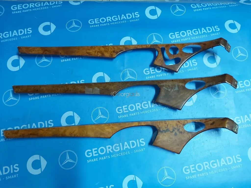 MERCEDES ΔΙΑΚΟΣΜΗΤΙΚΟ ΤΑΠΕΤΣΑΡΙΑΣ ΕΜΠΡΟΣ ΑΡΙΣΤΕΡΗΣ ΠΟΡΤΑΣ (TRIM STRIP) E-CLASS (W211)