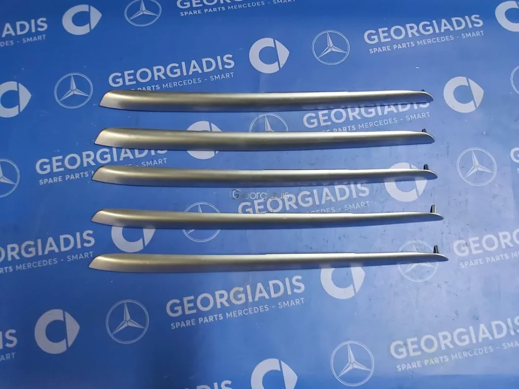 MERCEDES ΔΙΑΚΟΣΜΗΤΙΚΟ ΤΑΠΕΤΣΑΡΙΑΣ ΠΙΣΩ ΔΕΞΙΑΣ ΠΟΡΤΑΣ (TRIM STRIP) ML-CLASS (W164)