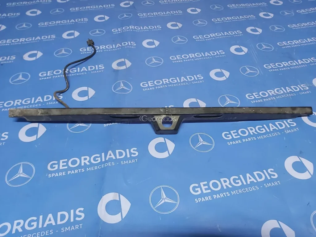 MERCEDES ΚΑΛΥΜΜΑ ΓΙΑ ΤΑ ΦΩΤΑ ΤΩΝ ΠΙΝΑΚΙΔΩΝ (LICENSE PLATE LAMP SHELL) S-CLASS (W126)
