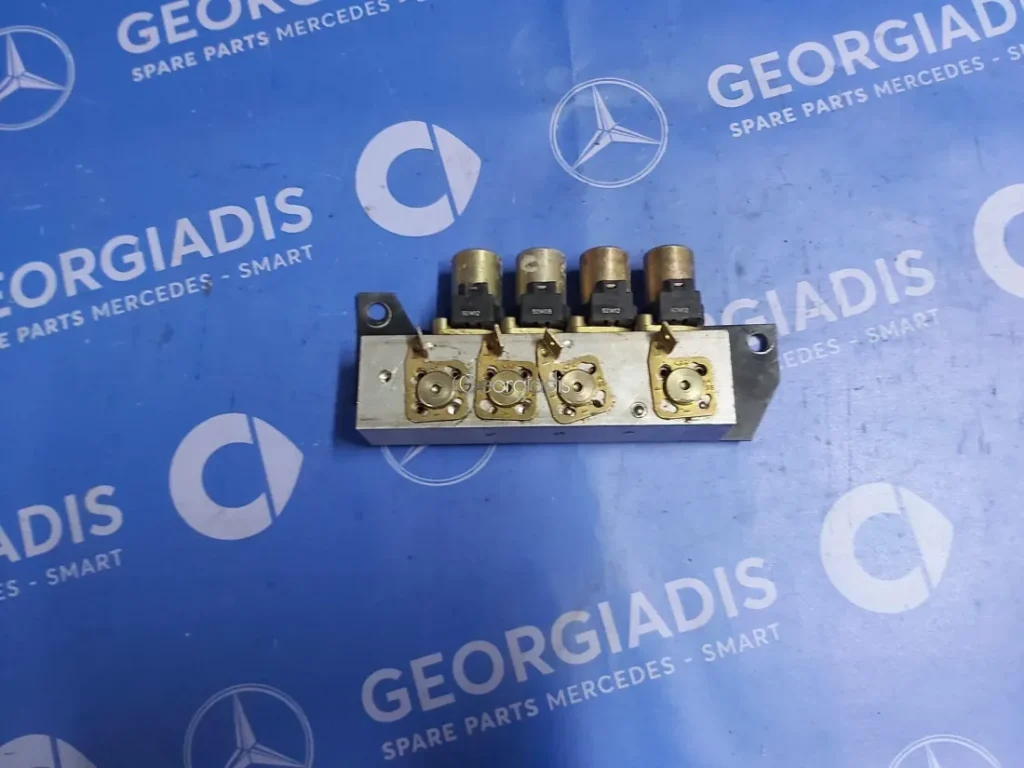 MERCEDES ΜΠΛΟΚ ΒΑΛΒΙΔΩΝ ΥΔΡΑΥΛΙΚΟΥ ΣΥΣΤΗΜΑΤΟΣ ΟΡΟΦΗΣ (VALVE BLOCK) E-CLASS (W124)