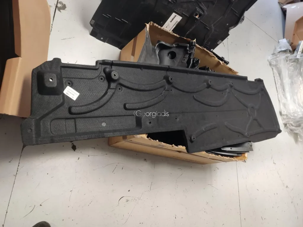 MERCEDES ΠΟΔΙΑ ΠΑΤΩΜΑΤΟΣ ΑΡΙΣΤΕΡΗ (FLOOR COVER) E-CLASS (W212)